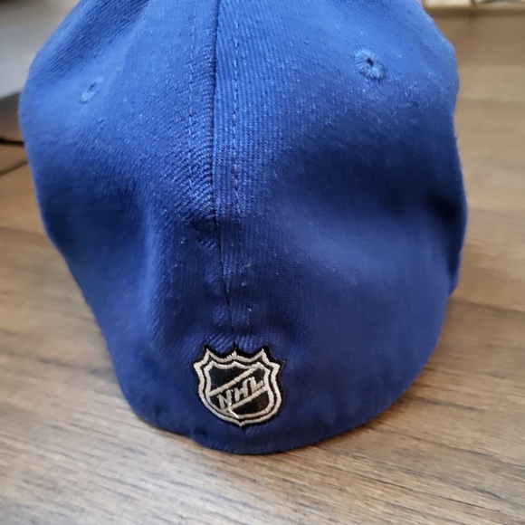 Toronto Maple Leafs Baseball Hat - Picture 3 of 5